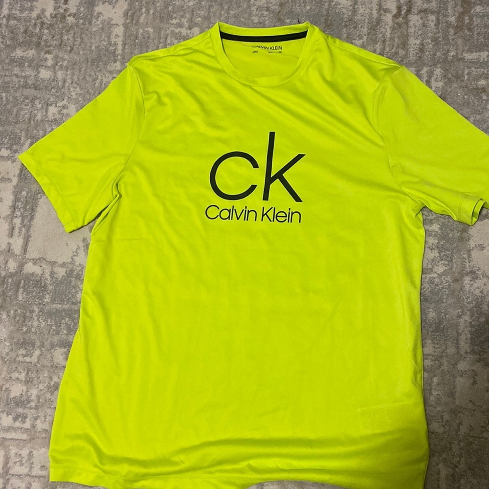 Calvin Klein T-shirt